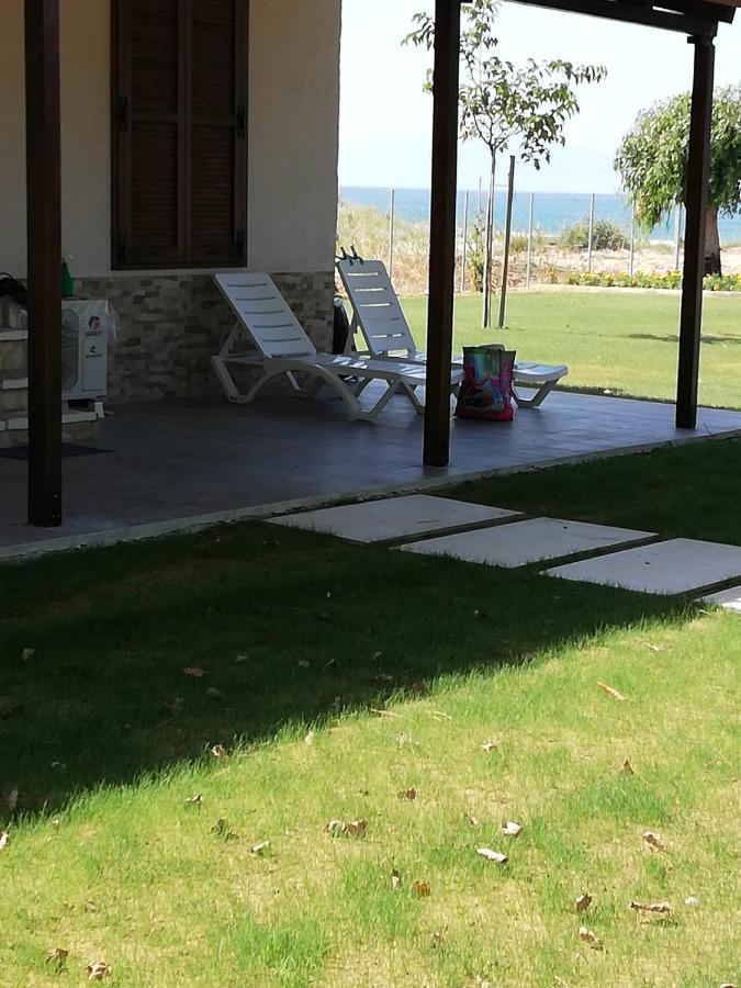 Aster Beach House Nea Thesi エクステリア 写真